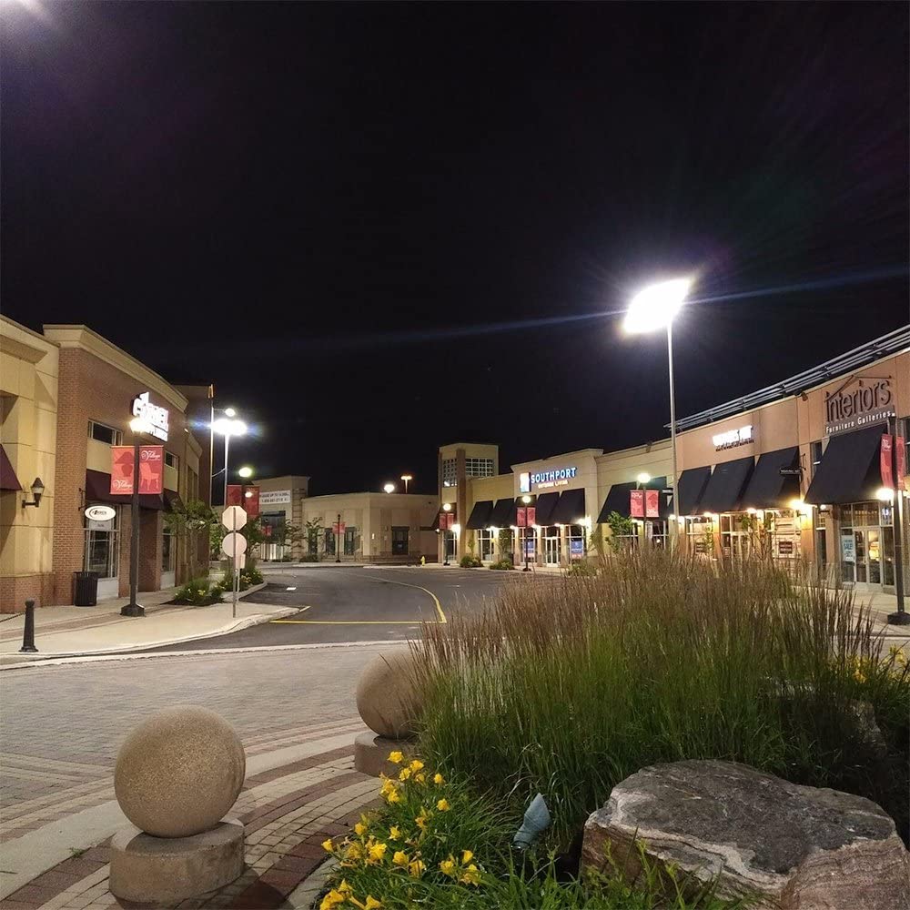 What are the advantages of LED street light compared with ordinary street light