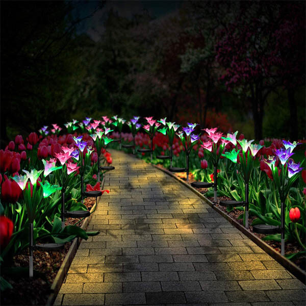 How does a Smart yard solar light work