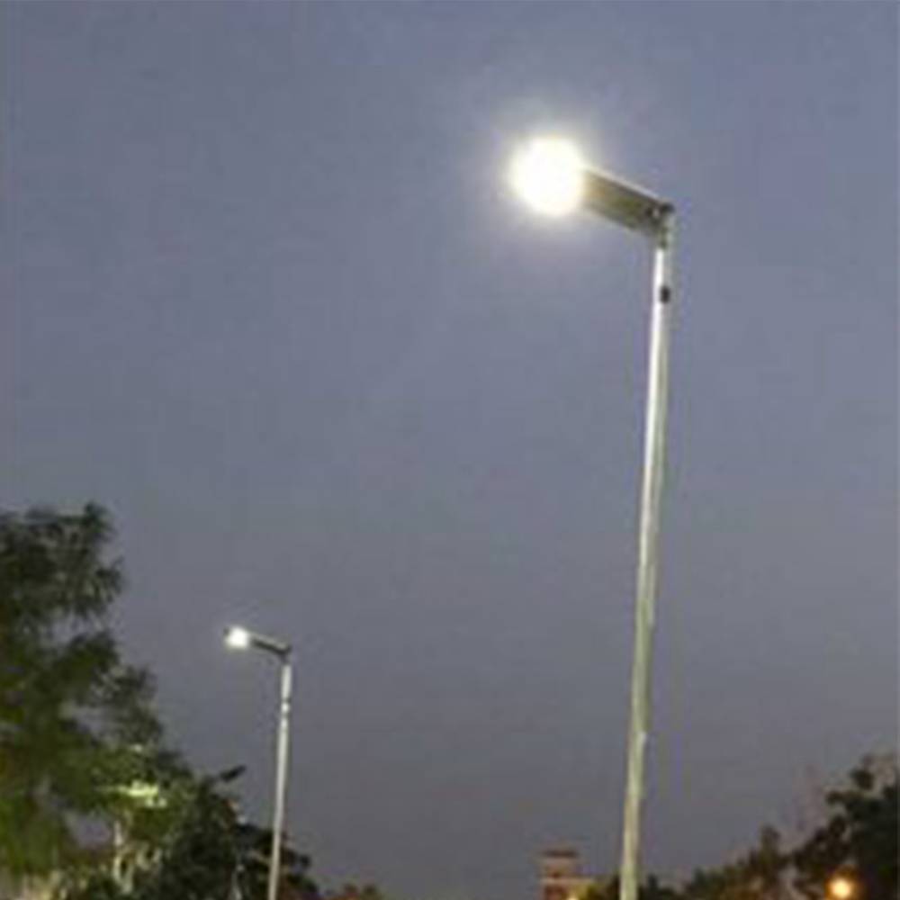40W-Solar-Parking-Lot-Lights-4800LM-IP65-3-Year-Warranty-for-Street-Driveway
