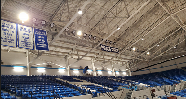 What-should-be-paid-attention-to-if-the-badminton-hall-is-to-be-operated-well-From-the-perspective-of-lighting