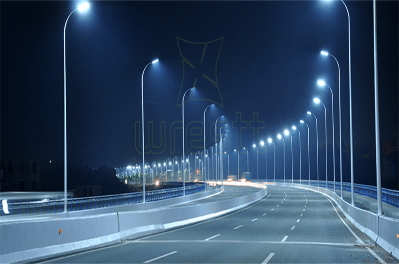 How Do Solar Street Lights Work?