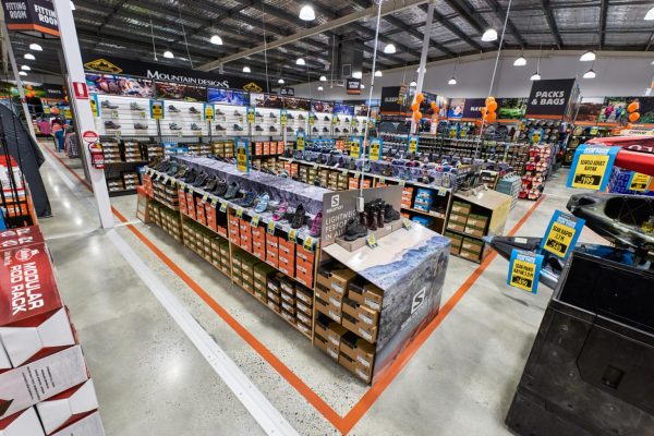 How UFO LED High Bay Light Withstand High Temperature Industrial Environment?