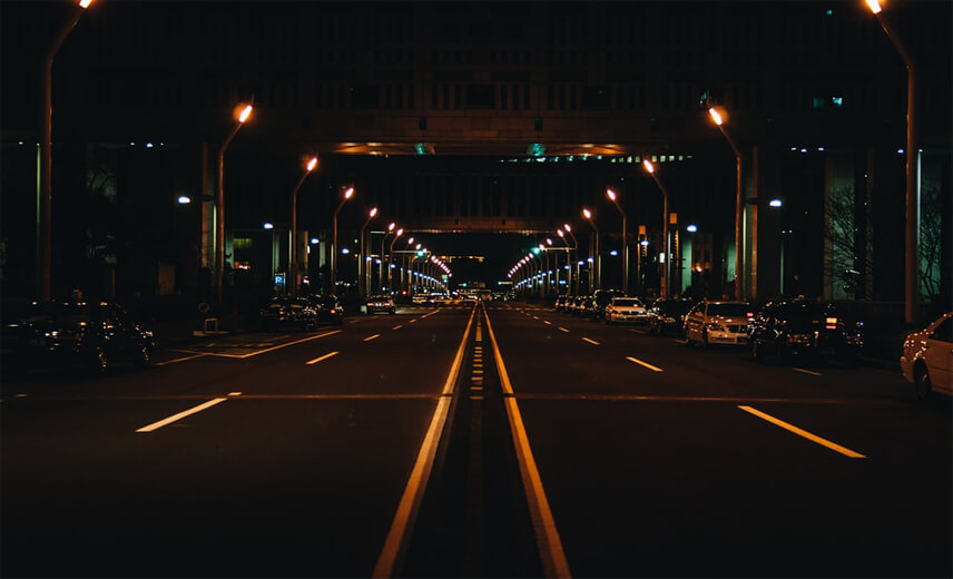 LED Street Lamps vs. Metal Halide Lighting